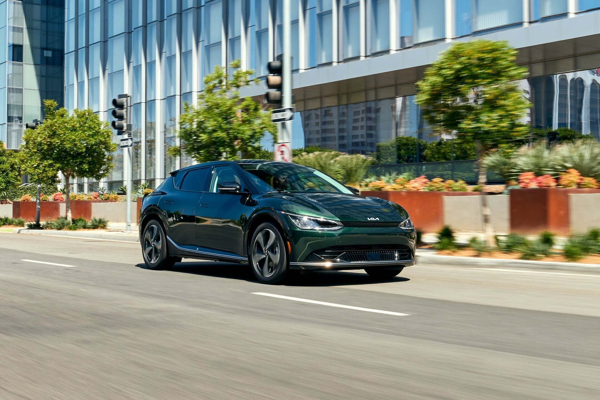 2023 Kia EV6 North American Utility Vehicle of the Year Limited Edition 818 1