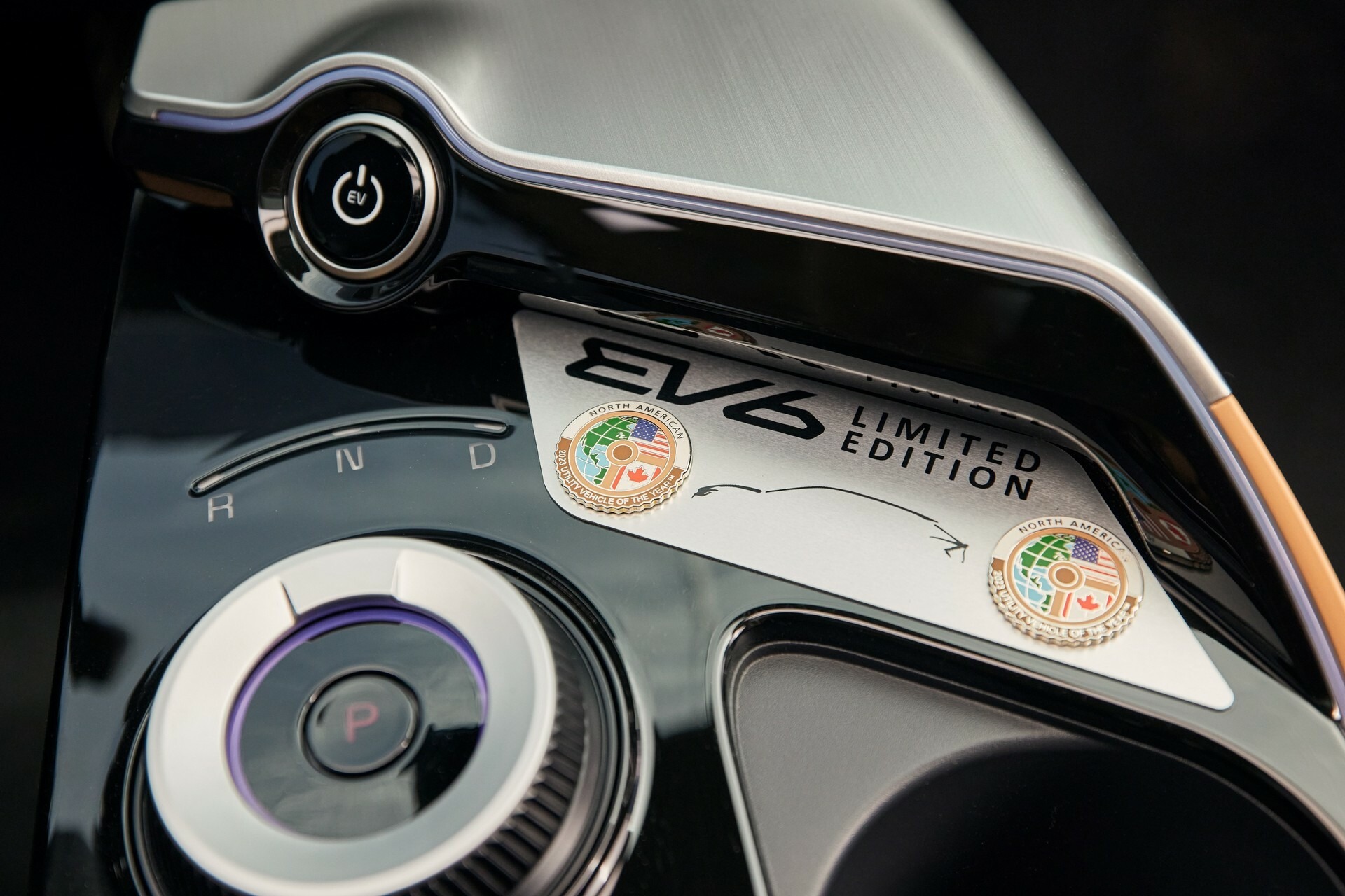 2023 Kia EV6 North American Utility Vehicle of the Year Limited Edition 818 6