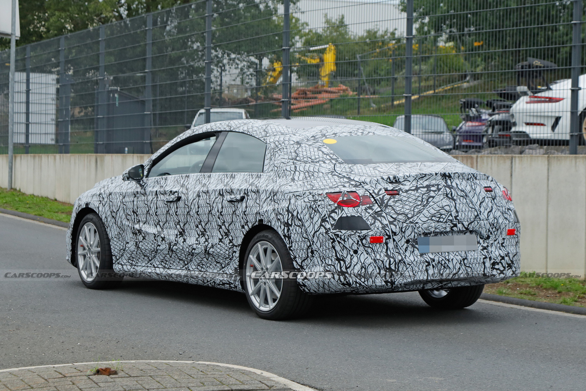 Mercedes-Benz CLA EV - 11