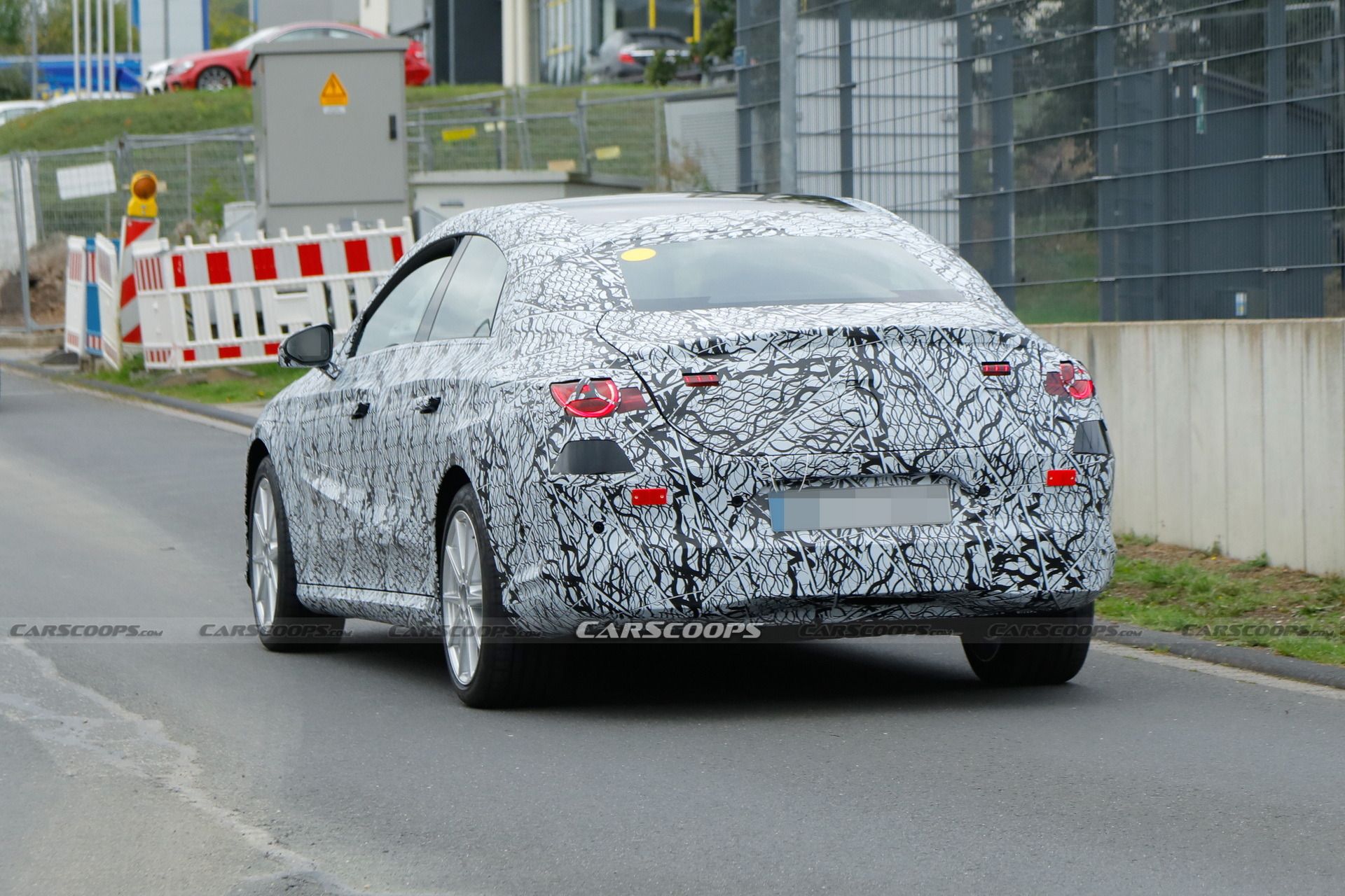 Mercedes-Benz CLA EV - 12