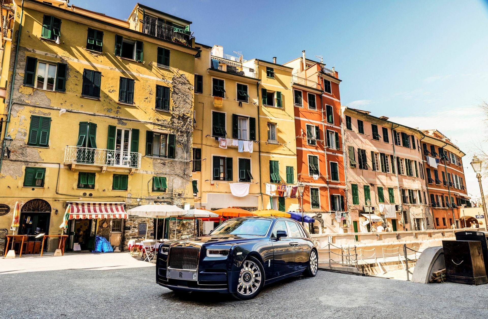 Rolls Royce Phantom Cinque Terre - 2
