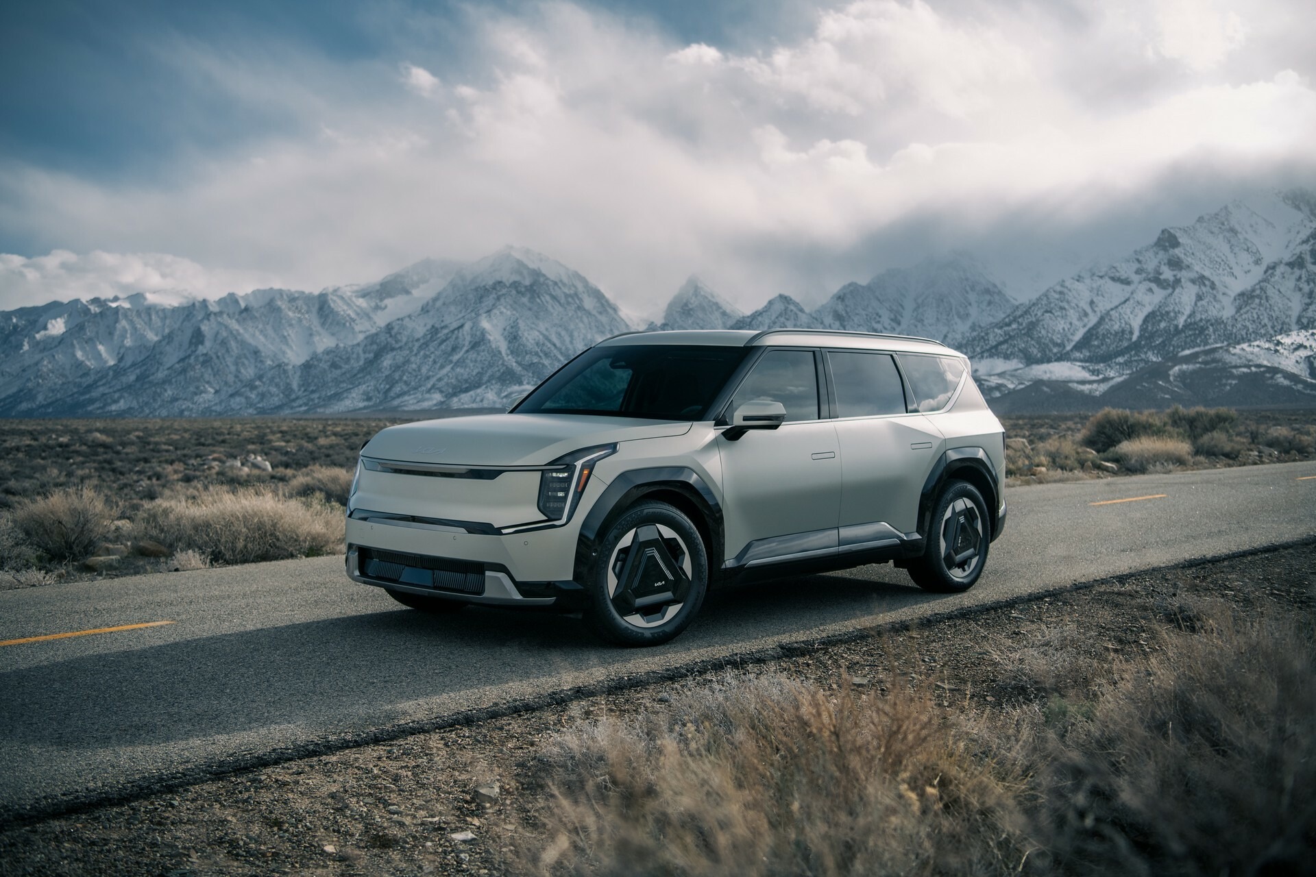 2024 Kia EV9 927 35
