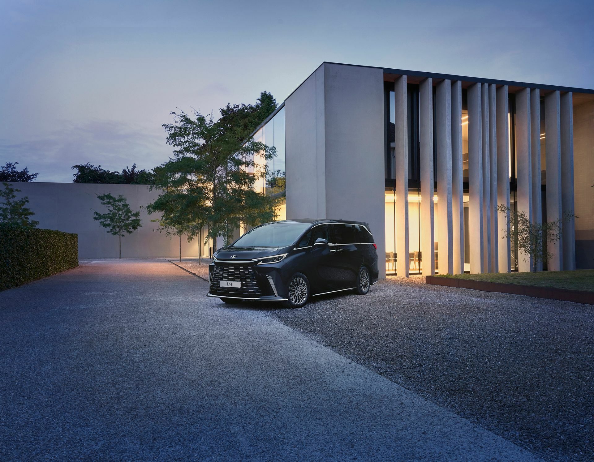 2024 Lexus LM - 132