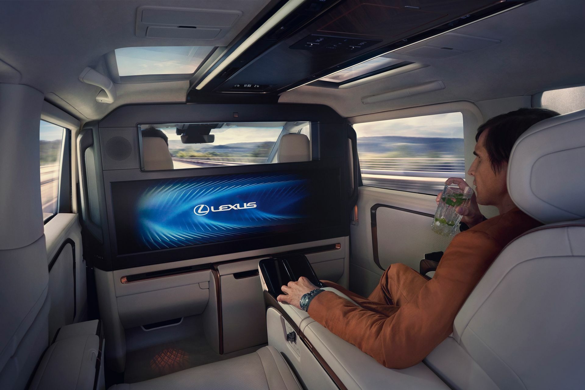 2024 Lexus LM - 197