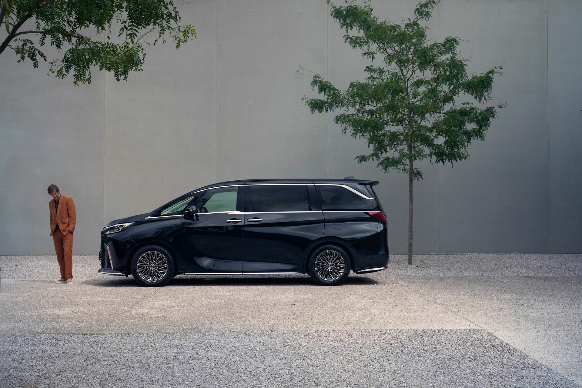 2024 Lexus LM - 202