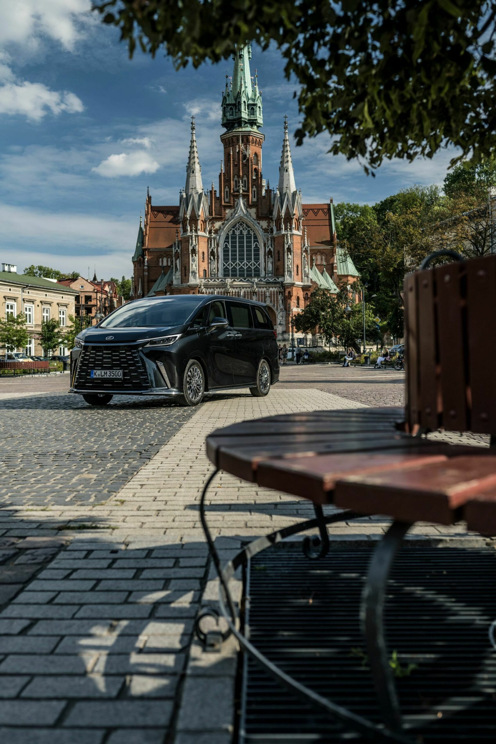 2024 Lexus LM - 72