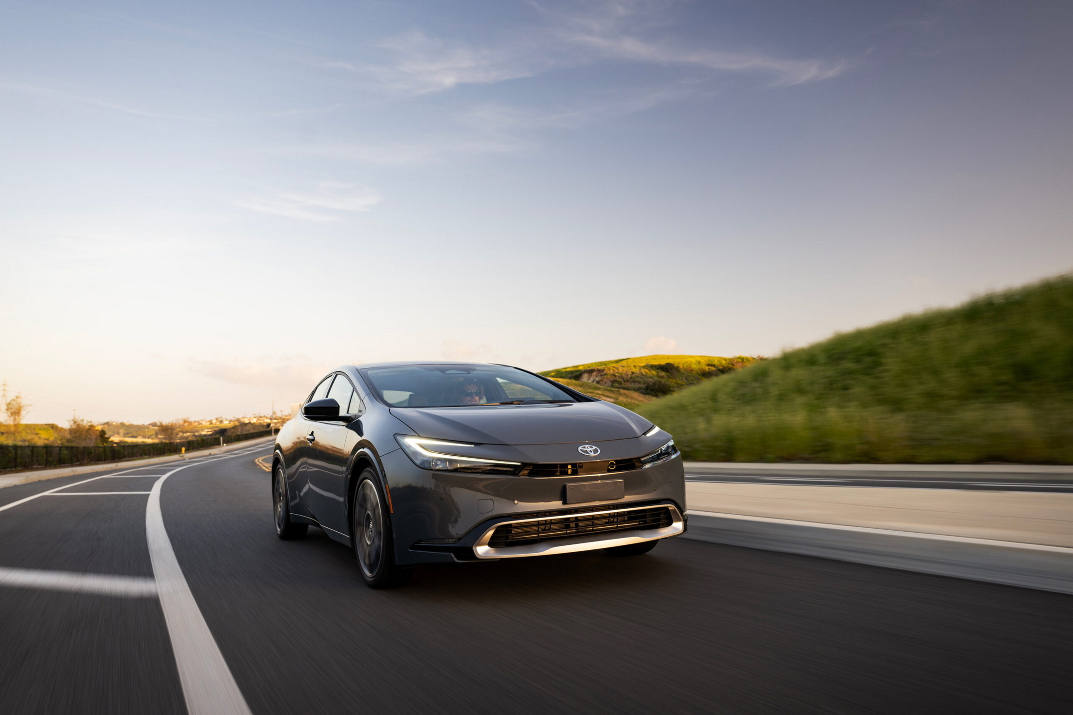 2024 Toyota Prius Prime 17