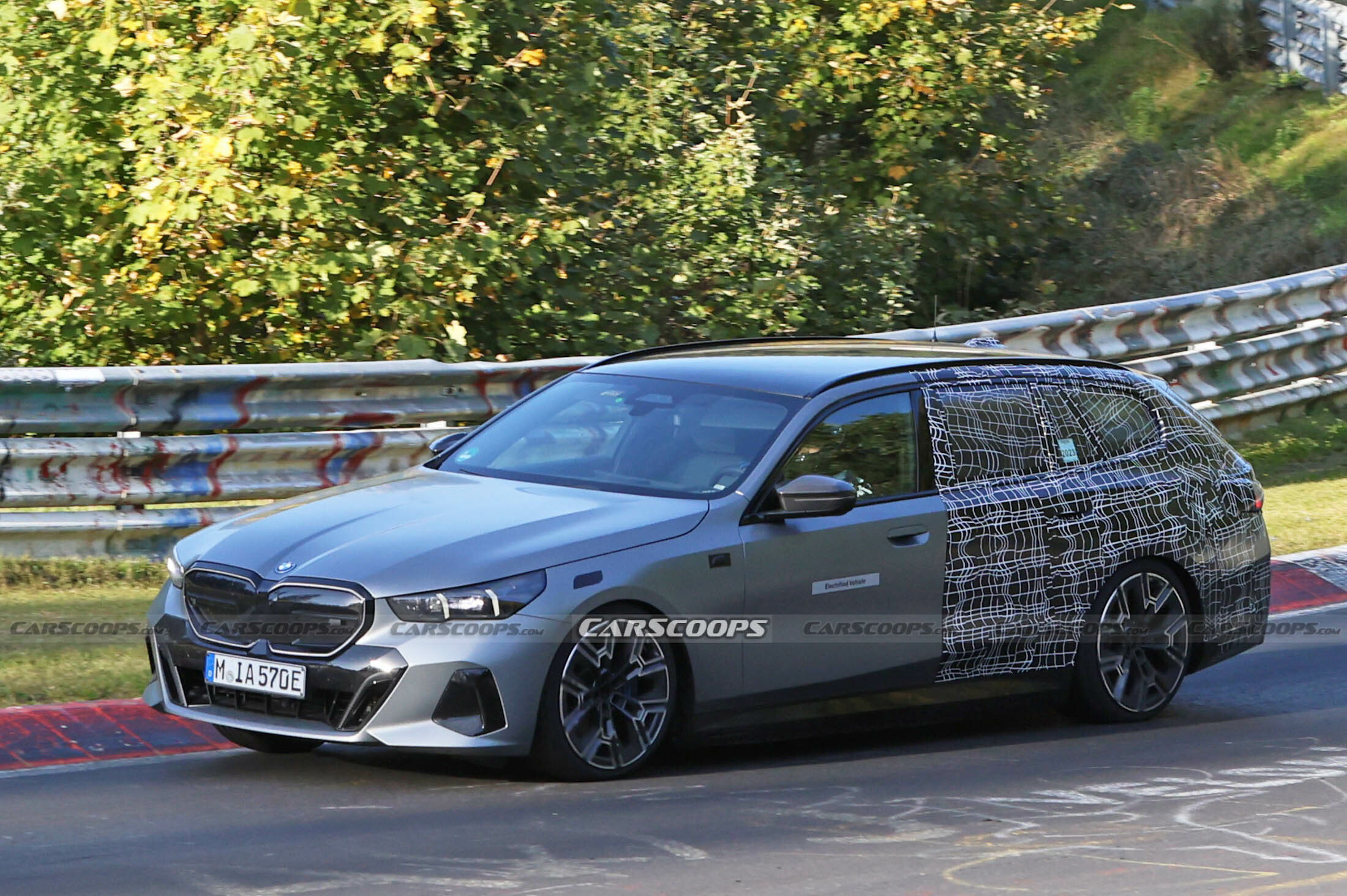 2024 BMW i5 Touring spy shots 00007