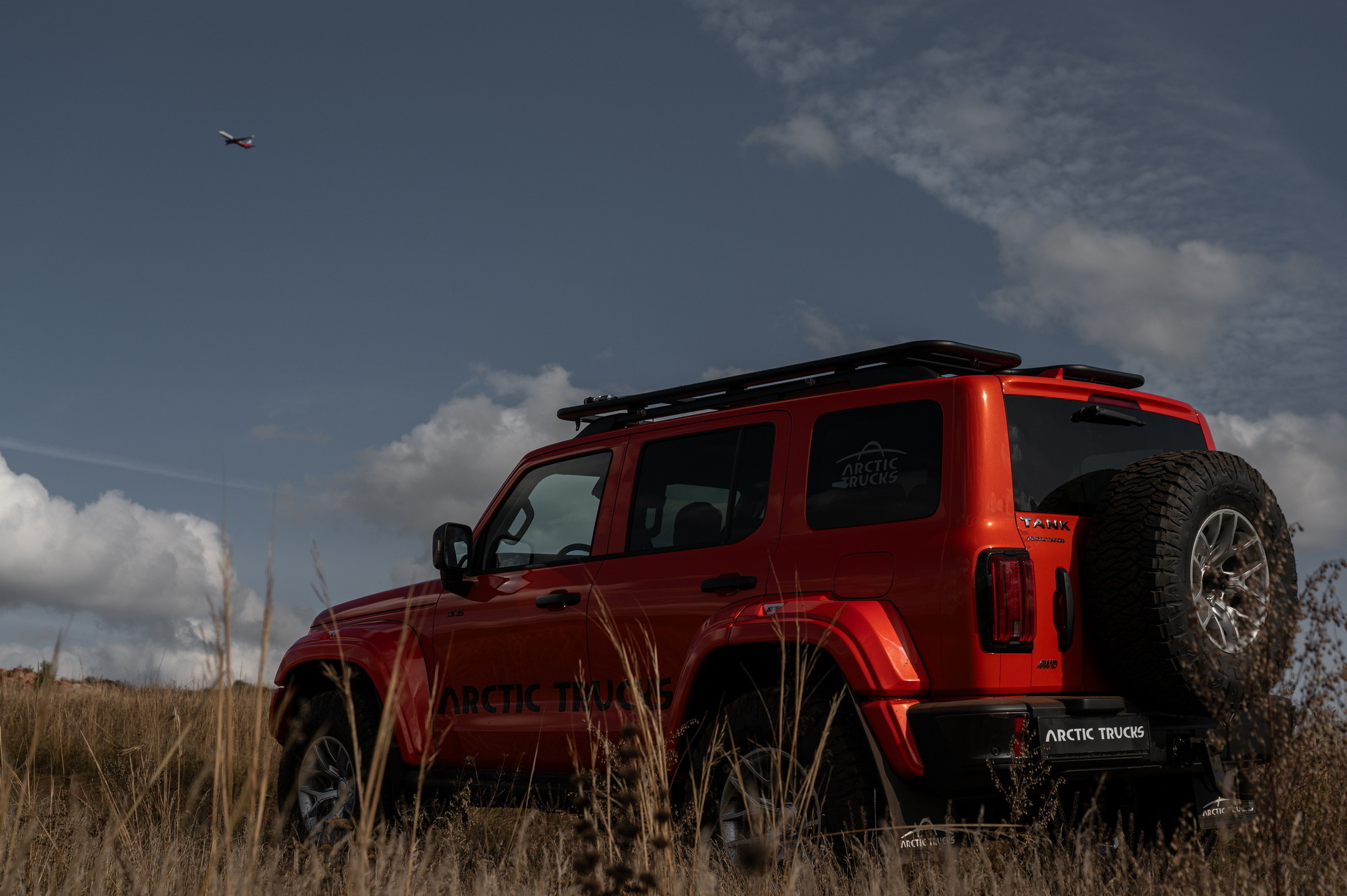 Tank 300 AT35 - Arctic Trucks (2)