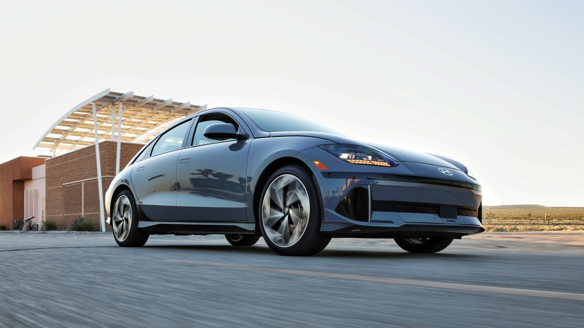 2024 Hyundai Ioniq 6 1025 32