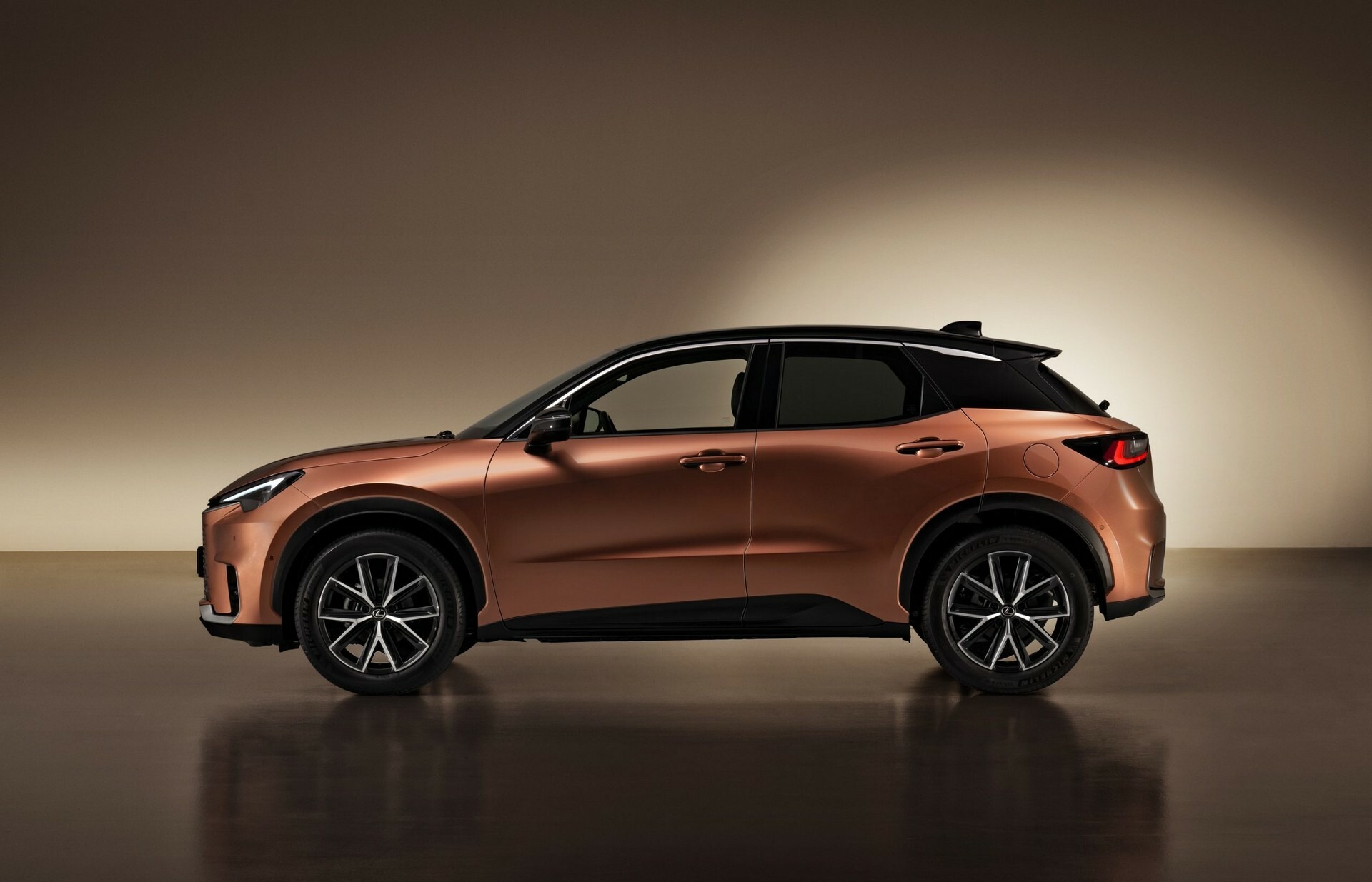 2024 Lexus LBX 1012 14