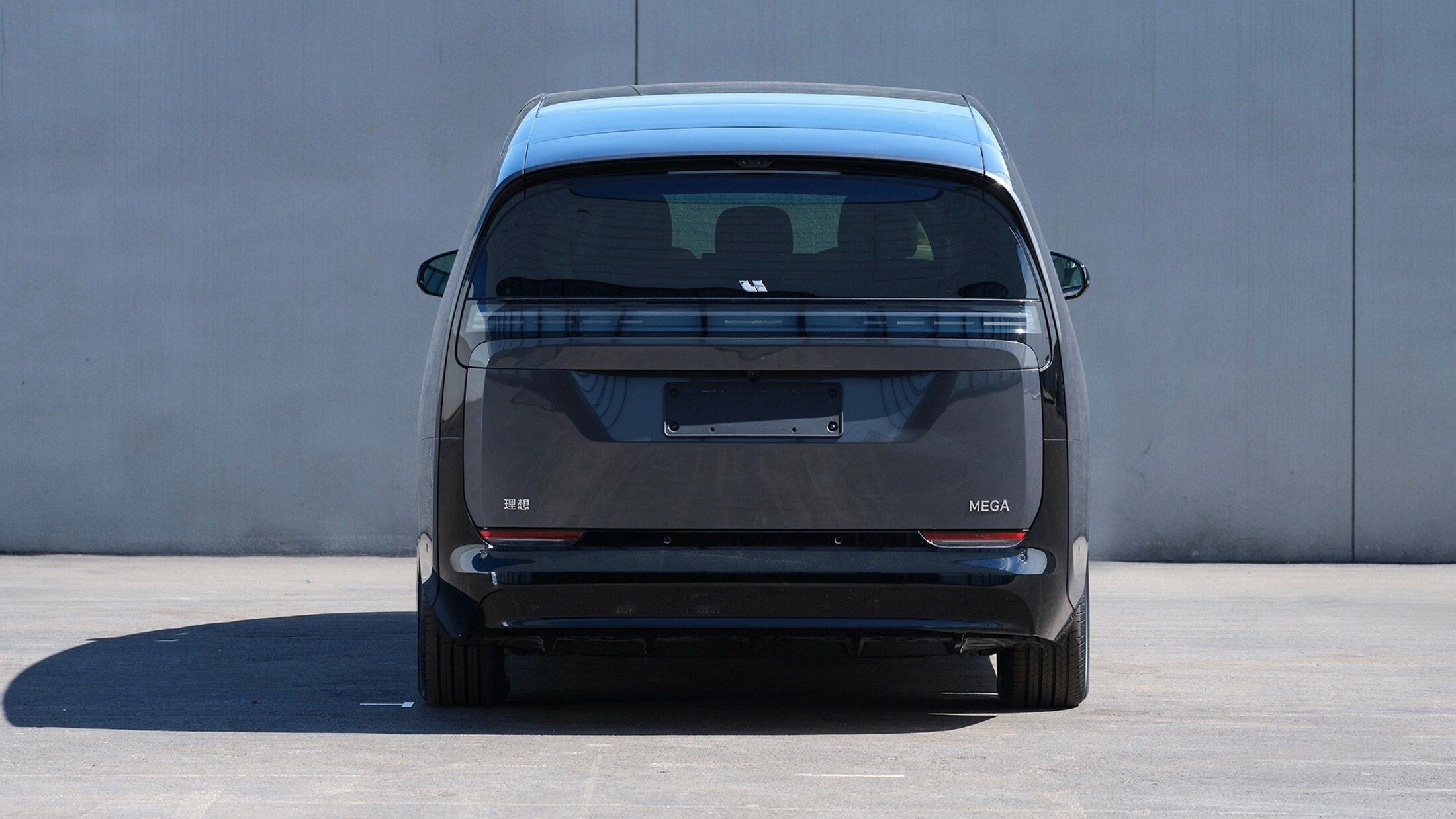 Li Auto Mega (2)
