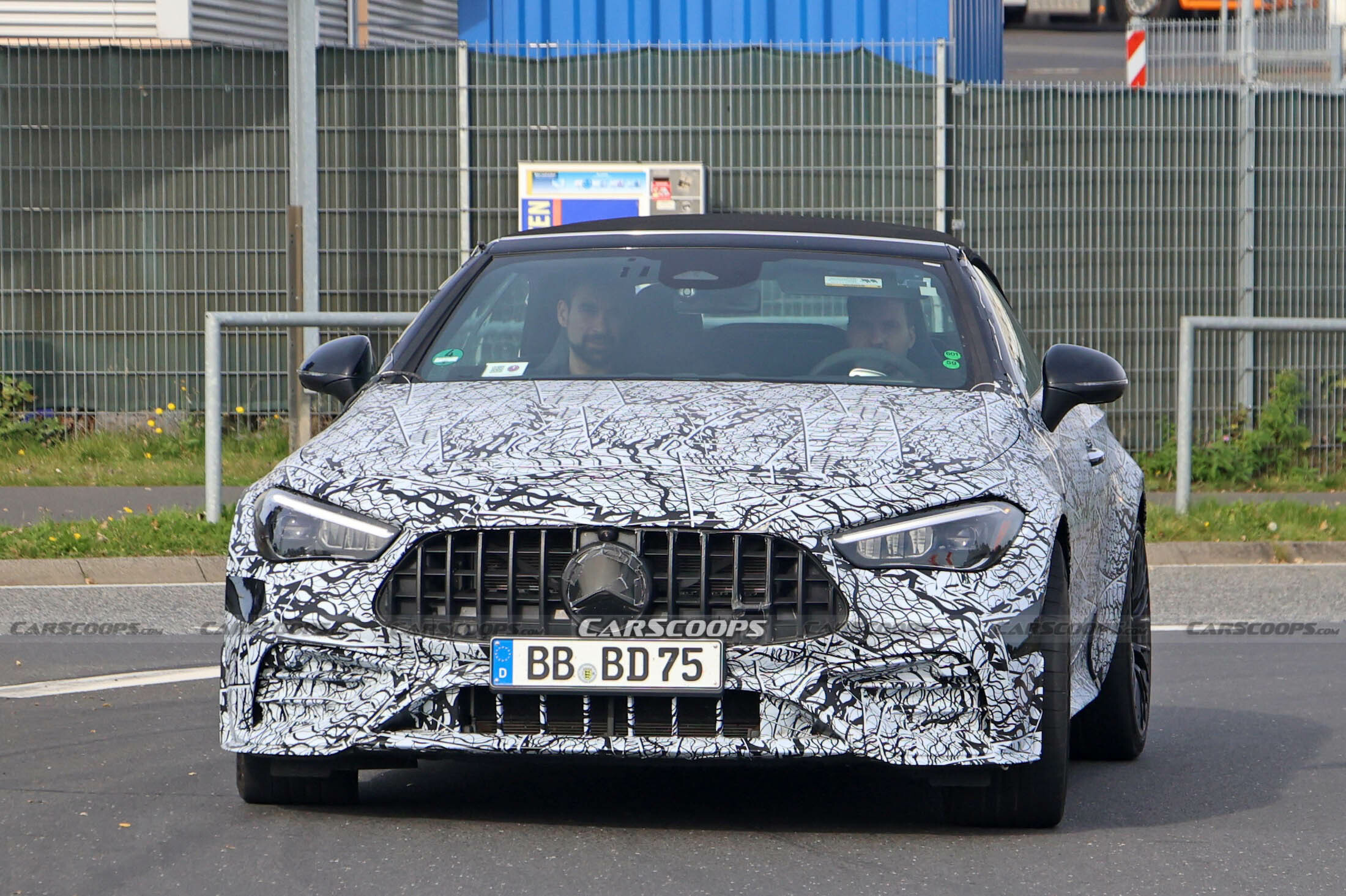 Mercedes-AMG CLE53 convertible spy shots 00001