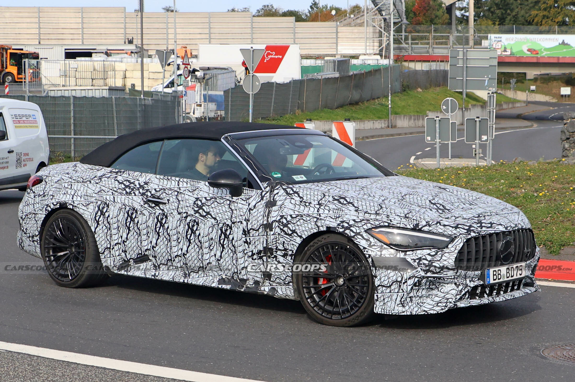 Mercedes-AMG CLE53 convertible spy shots 00006