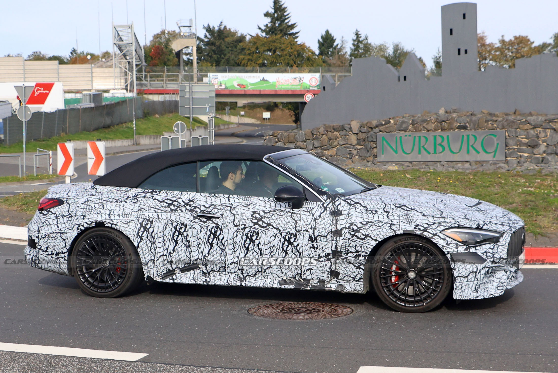 Mercedes-AMG CLE53 convertible spy shots 00007