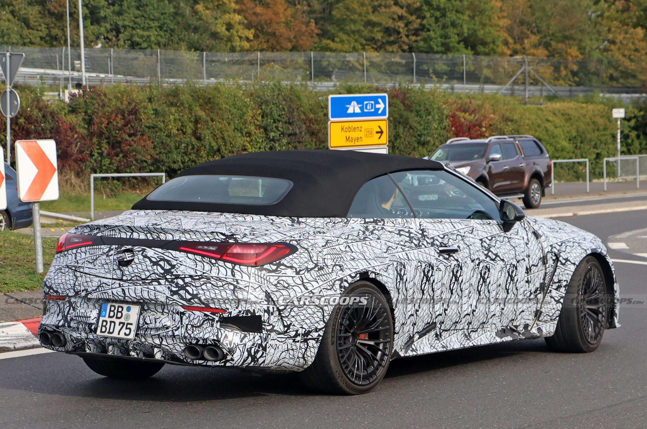 Mercedes-AMG CLE53 convertible spy shots 00011