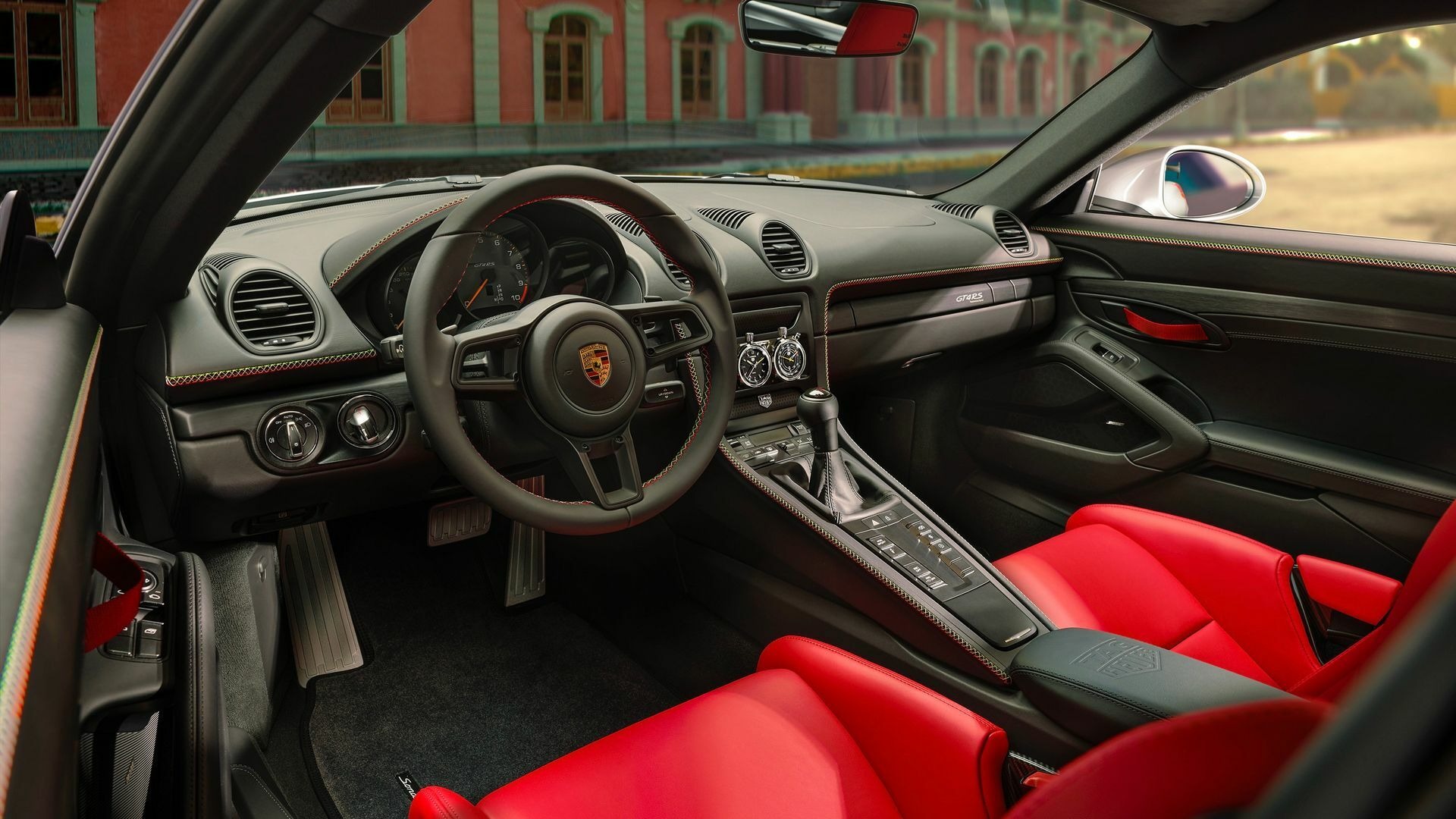 Porsche 718 Cayman GT4 RS - 7