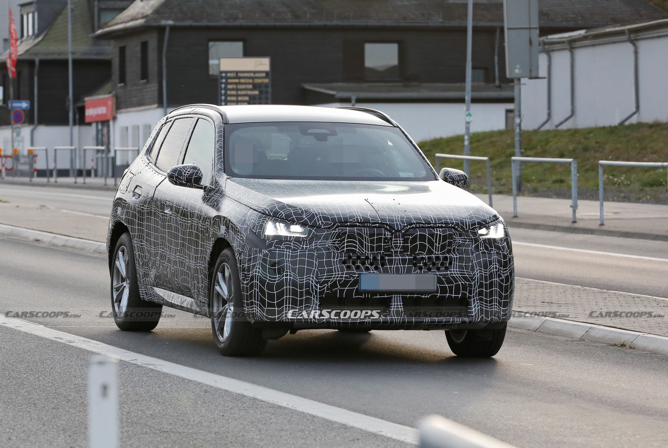BMW X3 spy shots scoop 00002
