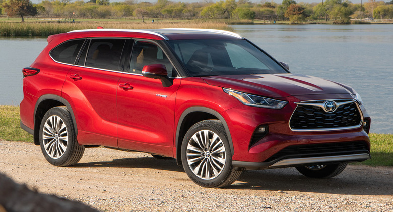 2020-Toyota-Highlander