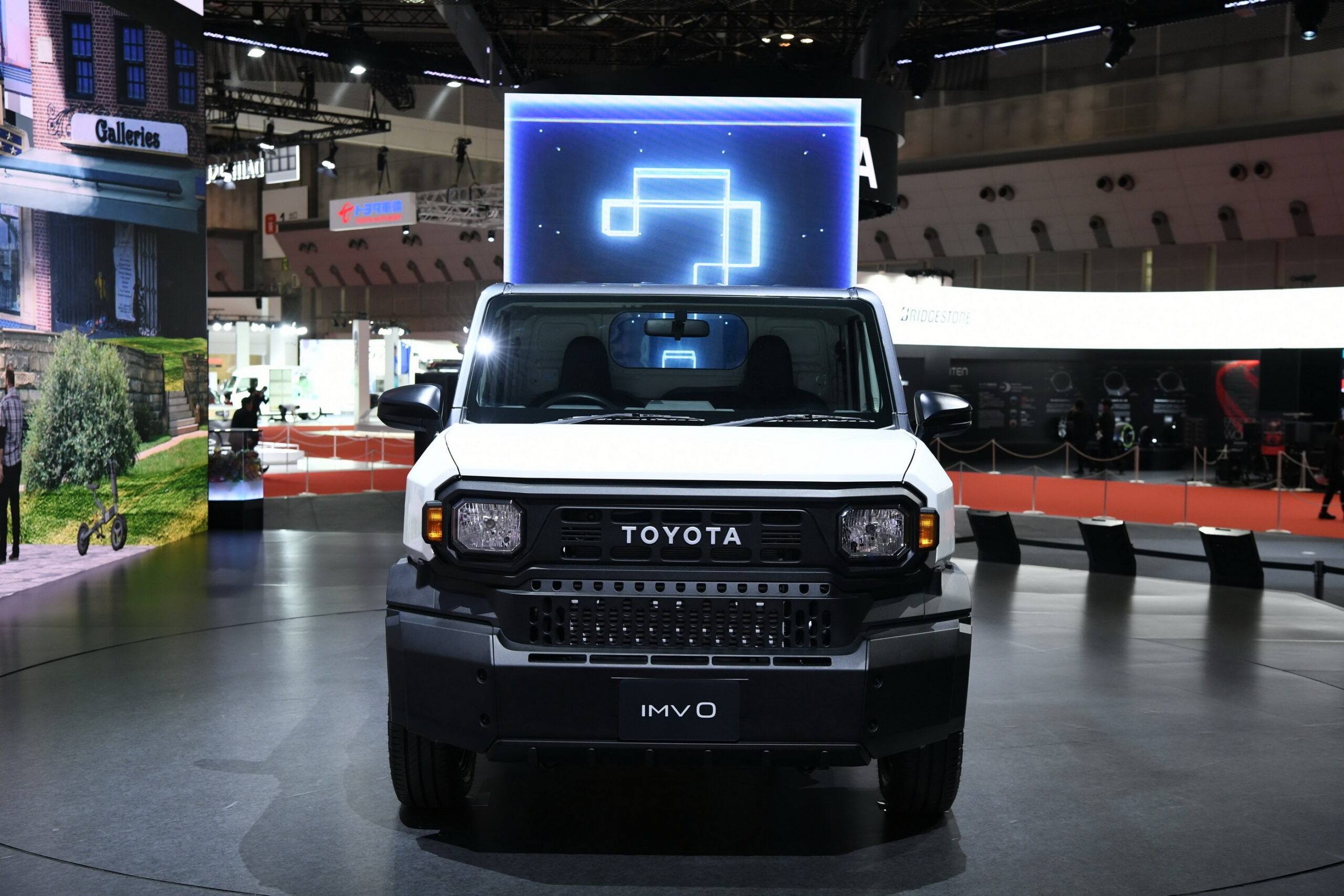 Toyota IMV 0 003