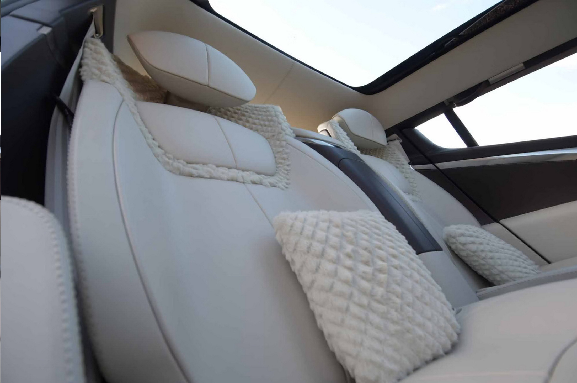 2009 Lagonda LUV Concept 16