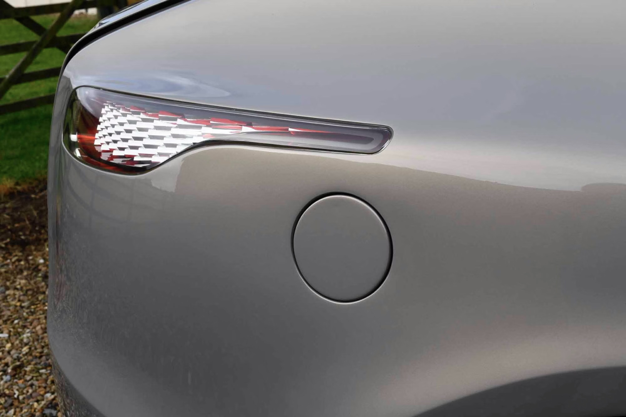Aston Martin Lagonda LUV Concept 35