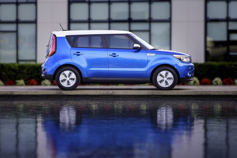 2015-Kia-Soul-EV-12.jpg