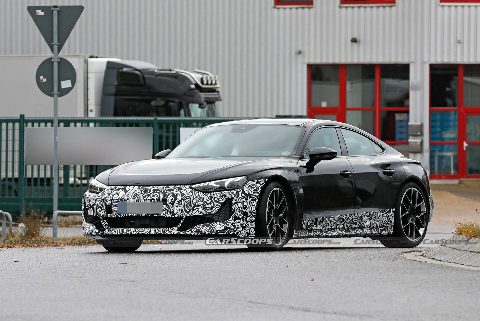 2025 Audi e-tron GT 1121 1