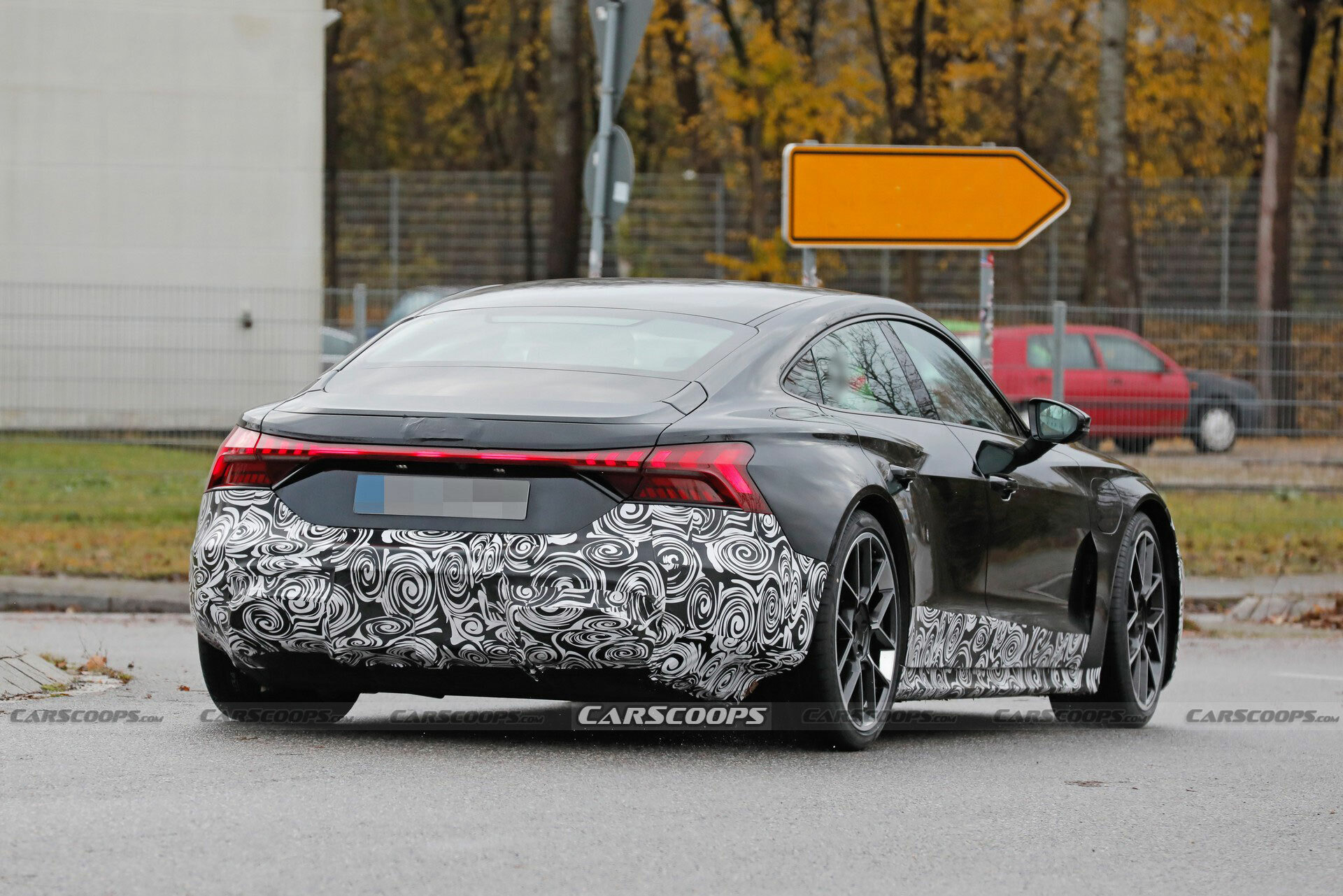 2025 Audi e-tron GT 1121 15