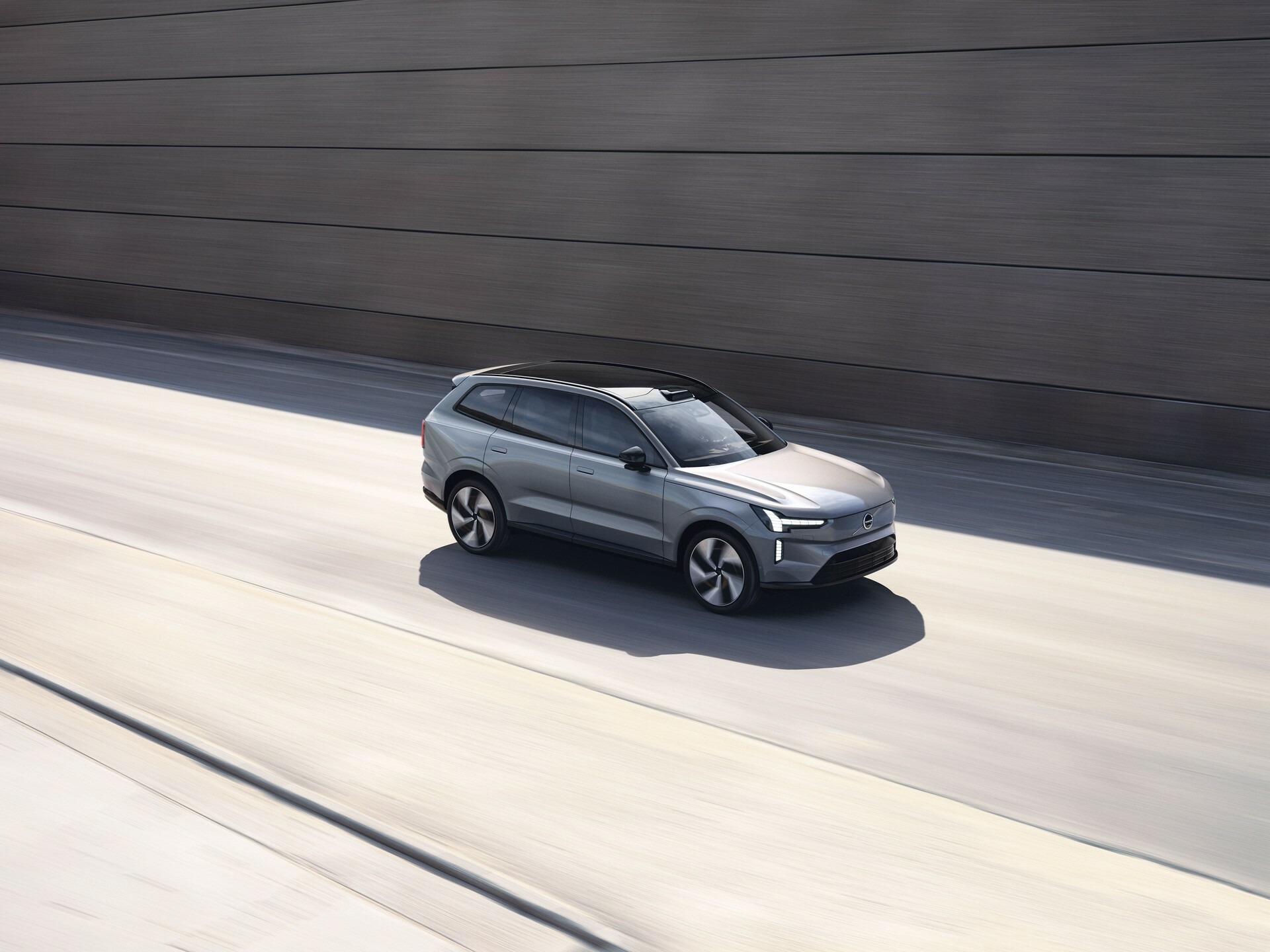 2025 Volvo EX90 1130 10