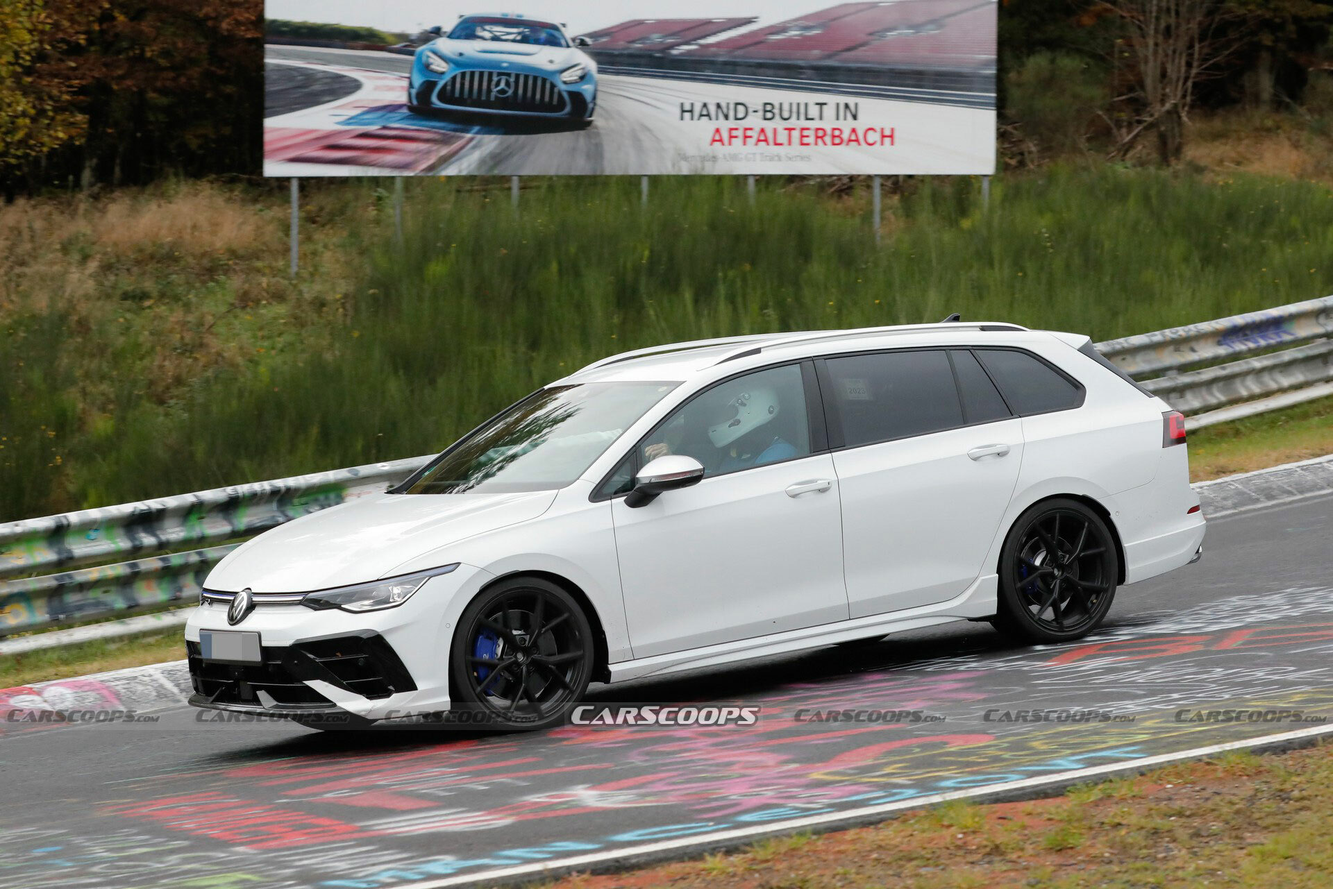2025-VW-Golf-R-111-18