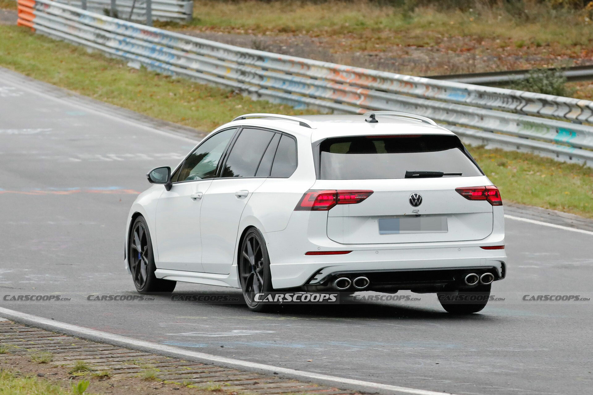 2025-VW-Golf-R-111-22