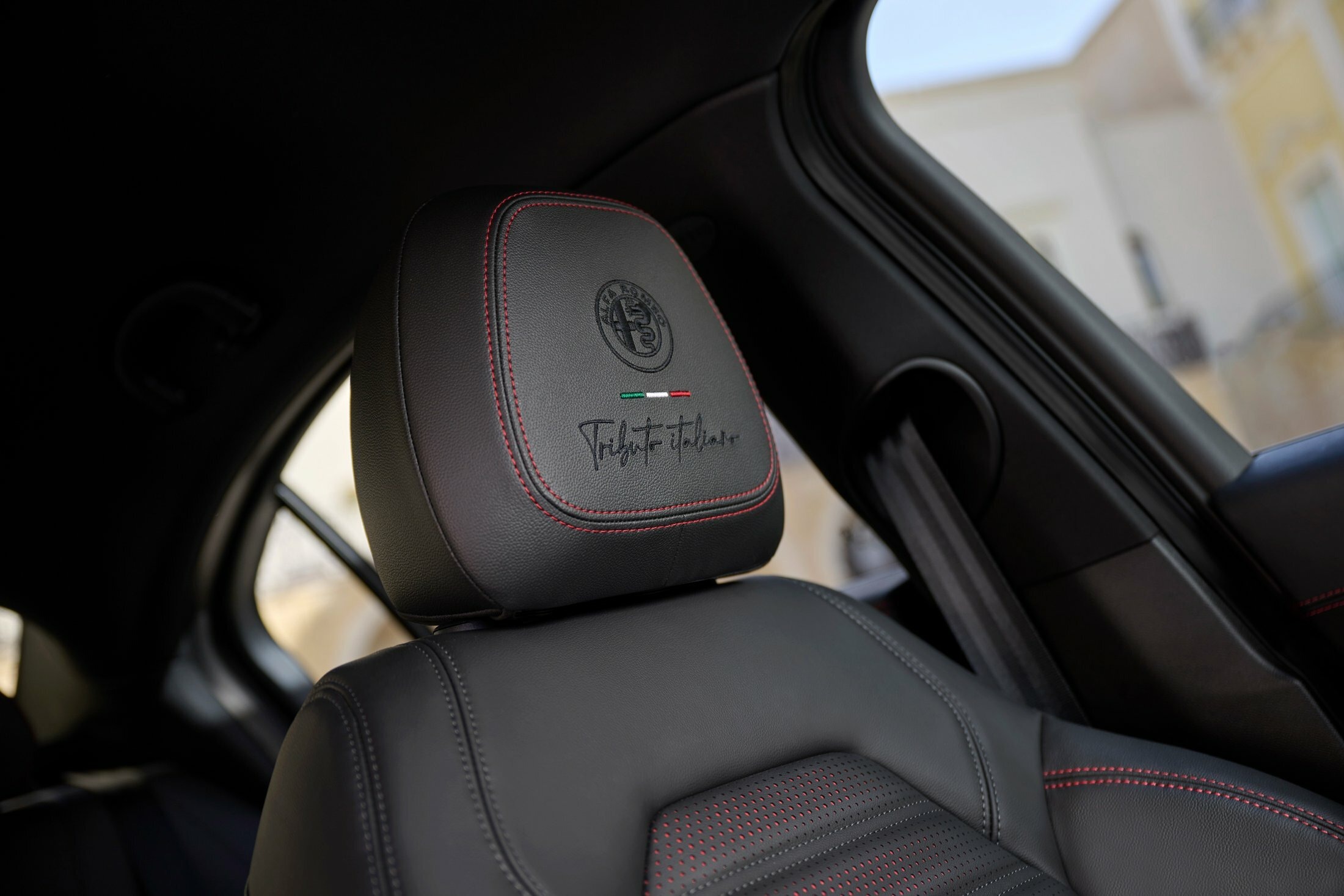 Alfa Romeo Giulia Tributo Italiano (11)