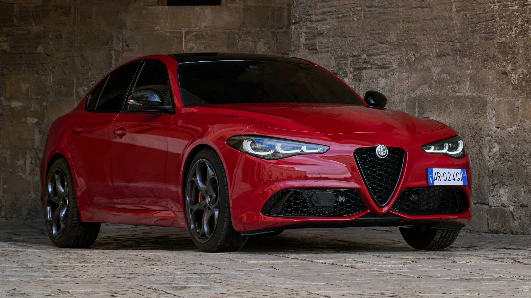 Alfa Romeo Giulia Tributo Italiano (2)s