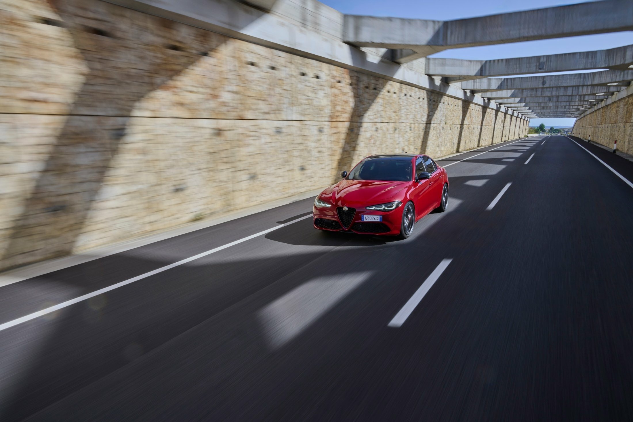Alfa Romeo Giulia Tributo Italiano (5)