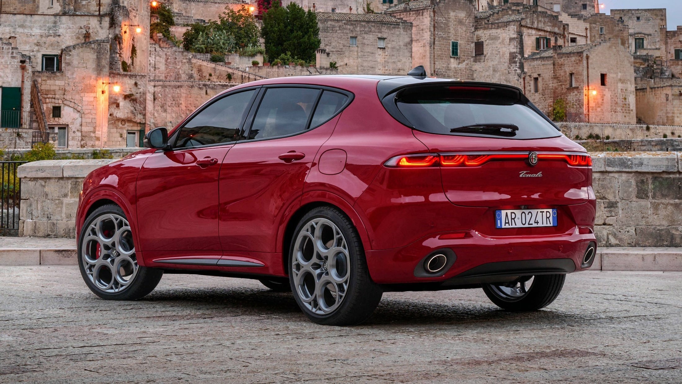 Alfa Romeo Tonale Tributo Italiano (9)s