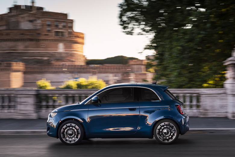 Fiat 500e EU-Spec (2)