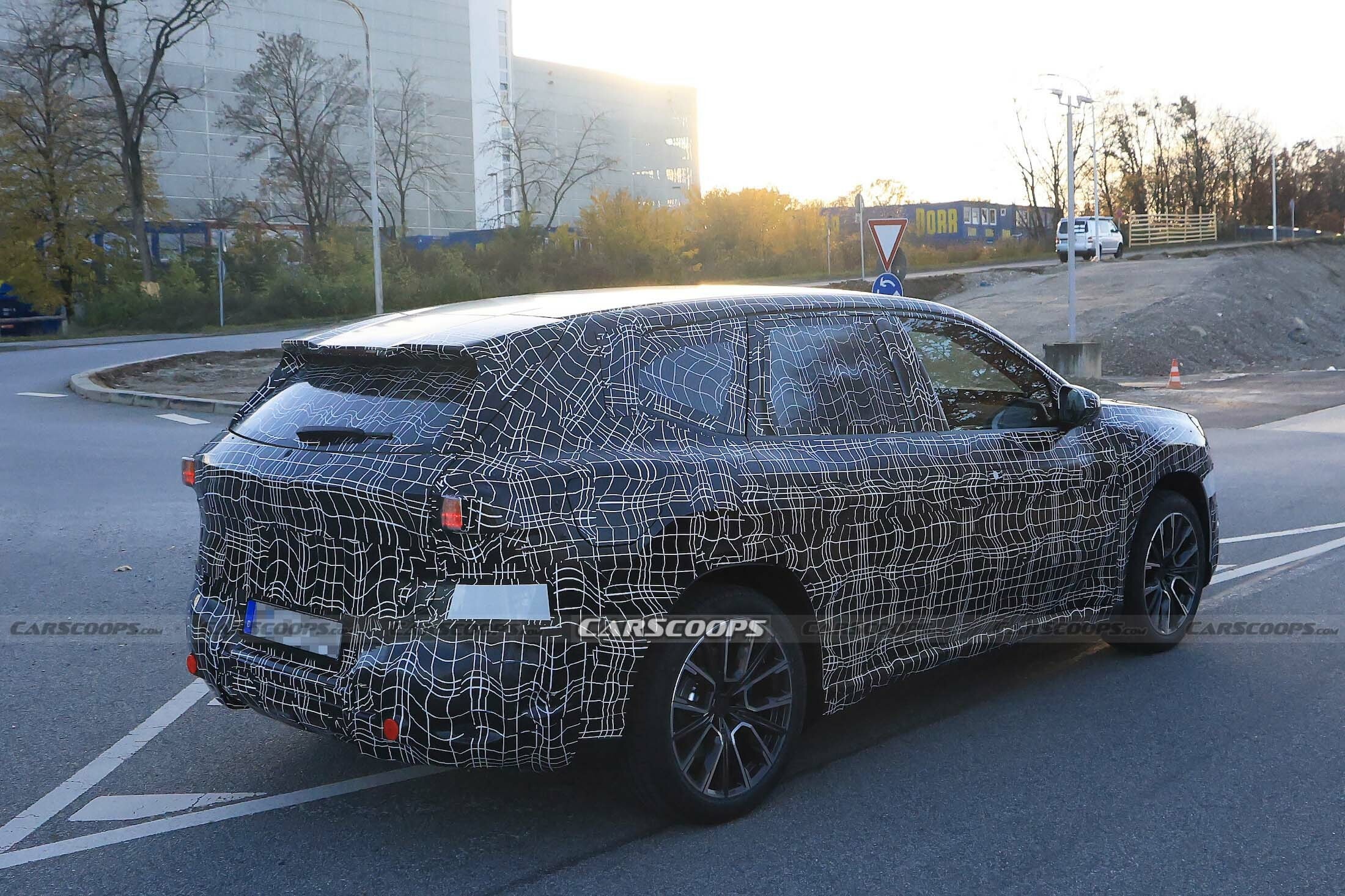 BMW Neue Klasse SUV iX3 00007