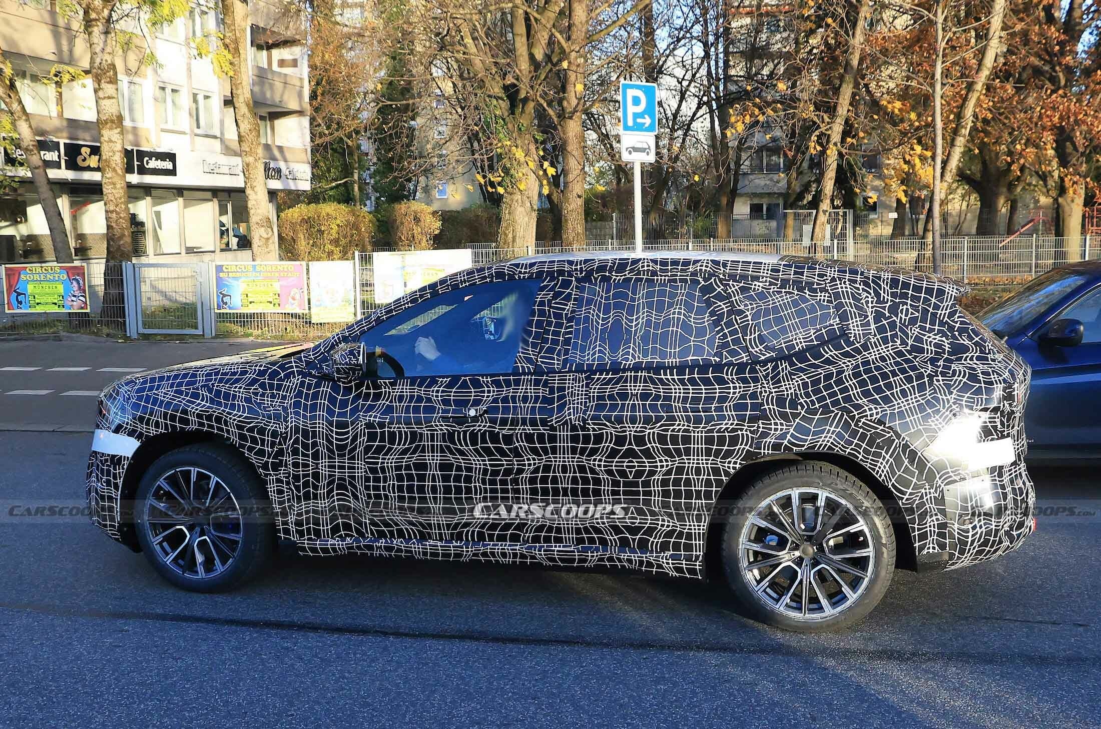 BMW Neue Klasse SUV iX3 00018