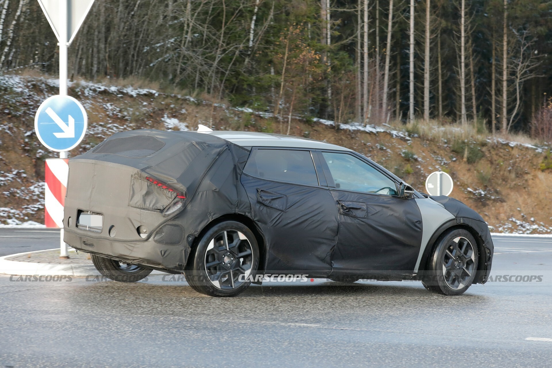2025 Kia EV6 GT 1128 8