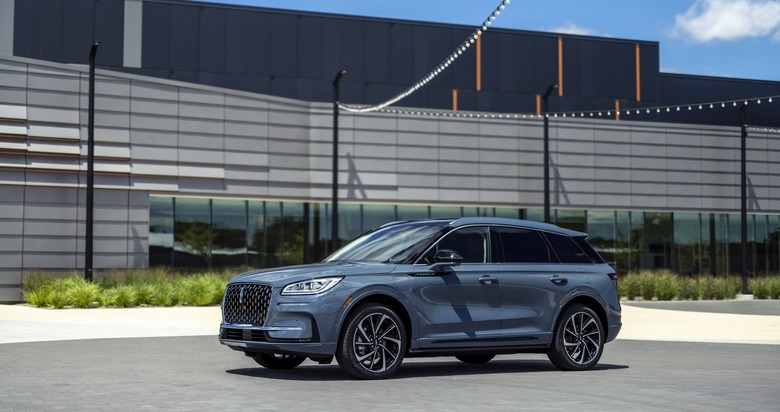 2023 Lincoln Corsair Facelift 28