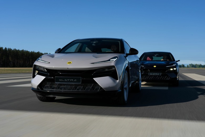 Lotus Eletre - 1