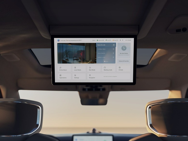 2025 Volvo EM90 137