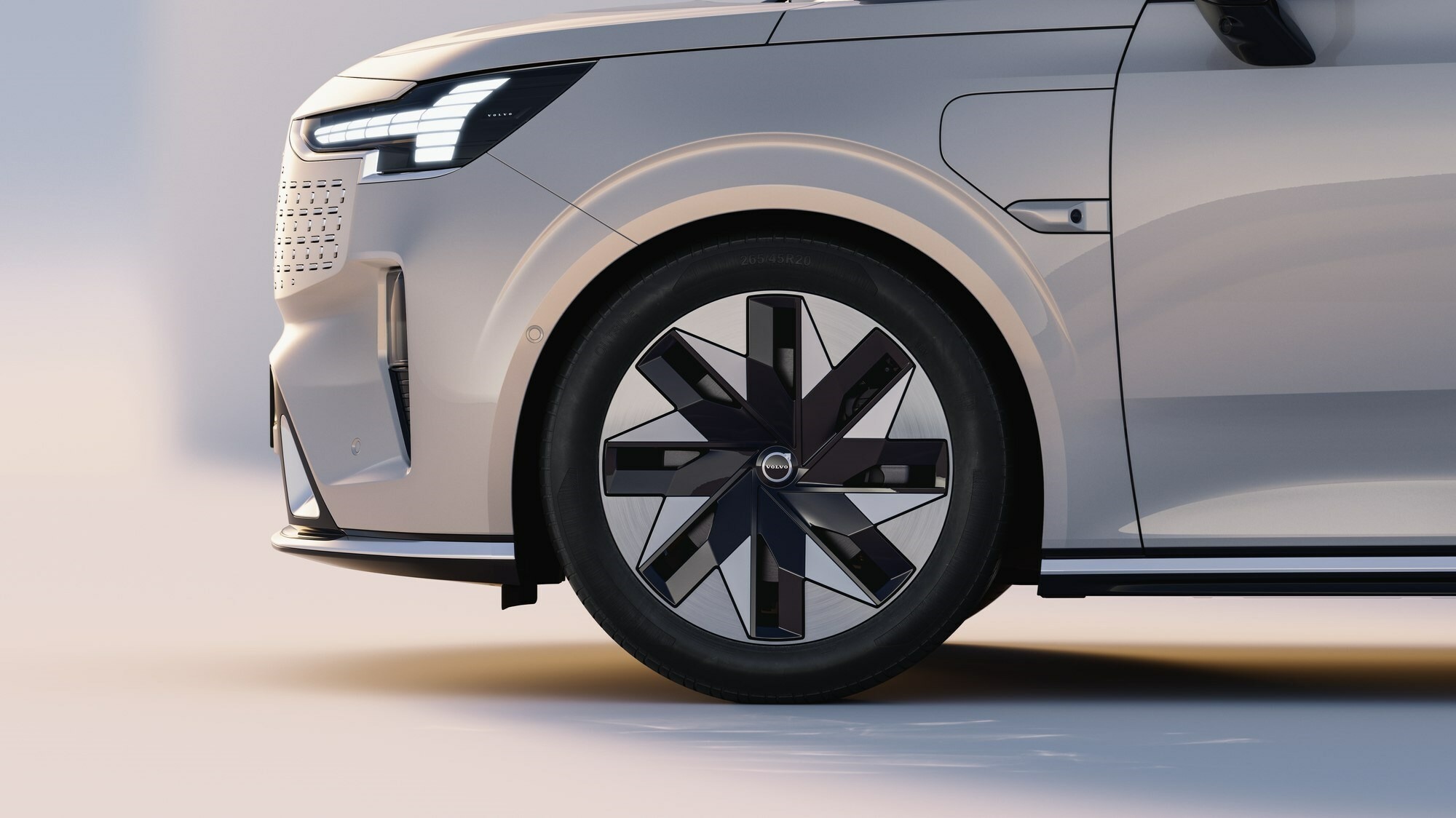 2025 Volvo EM90 107