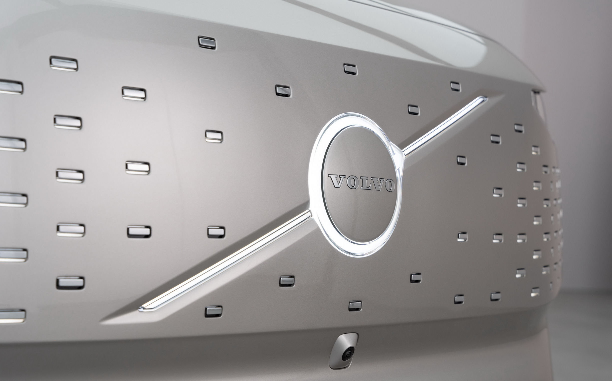 2025 Volvo EM90 116