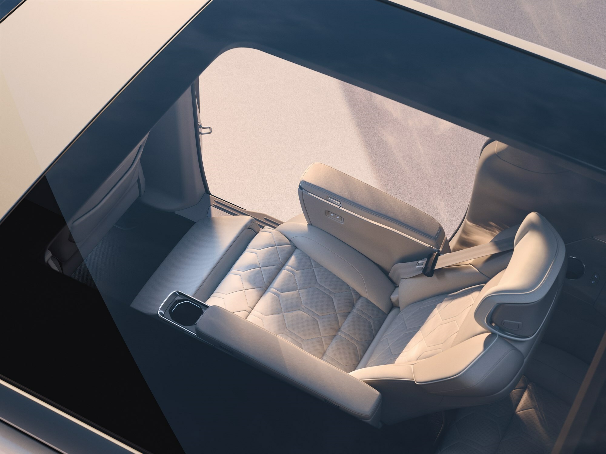 2025 Volvo EM90 147
