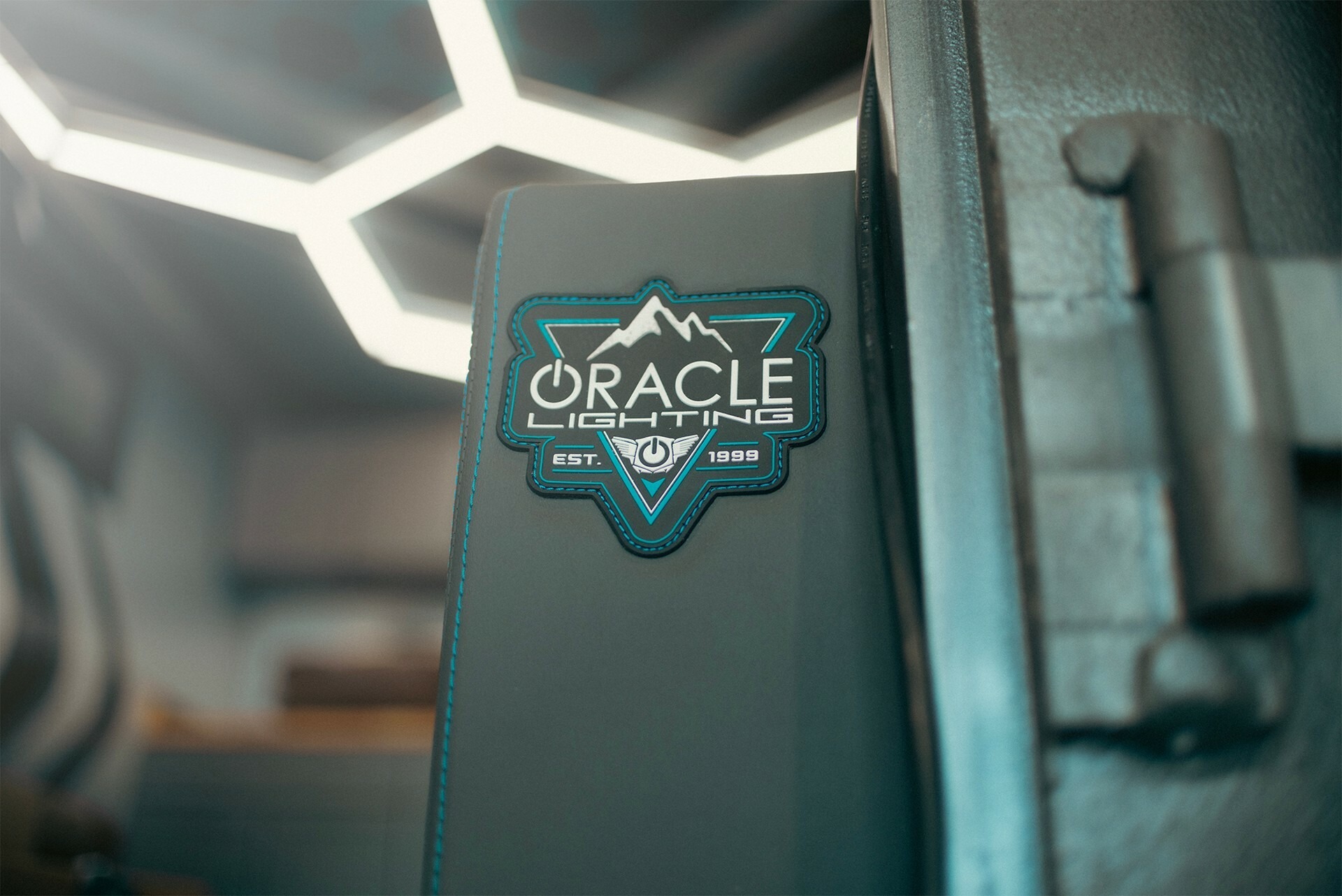 Oracle Lighting SEMA - 11