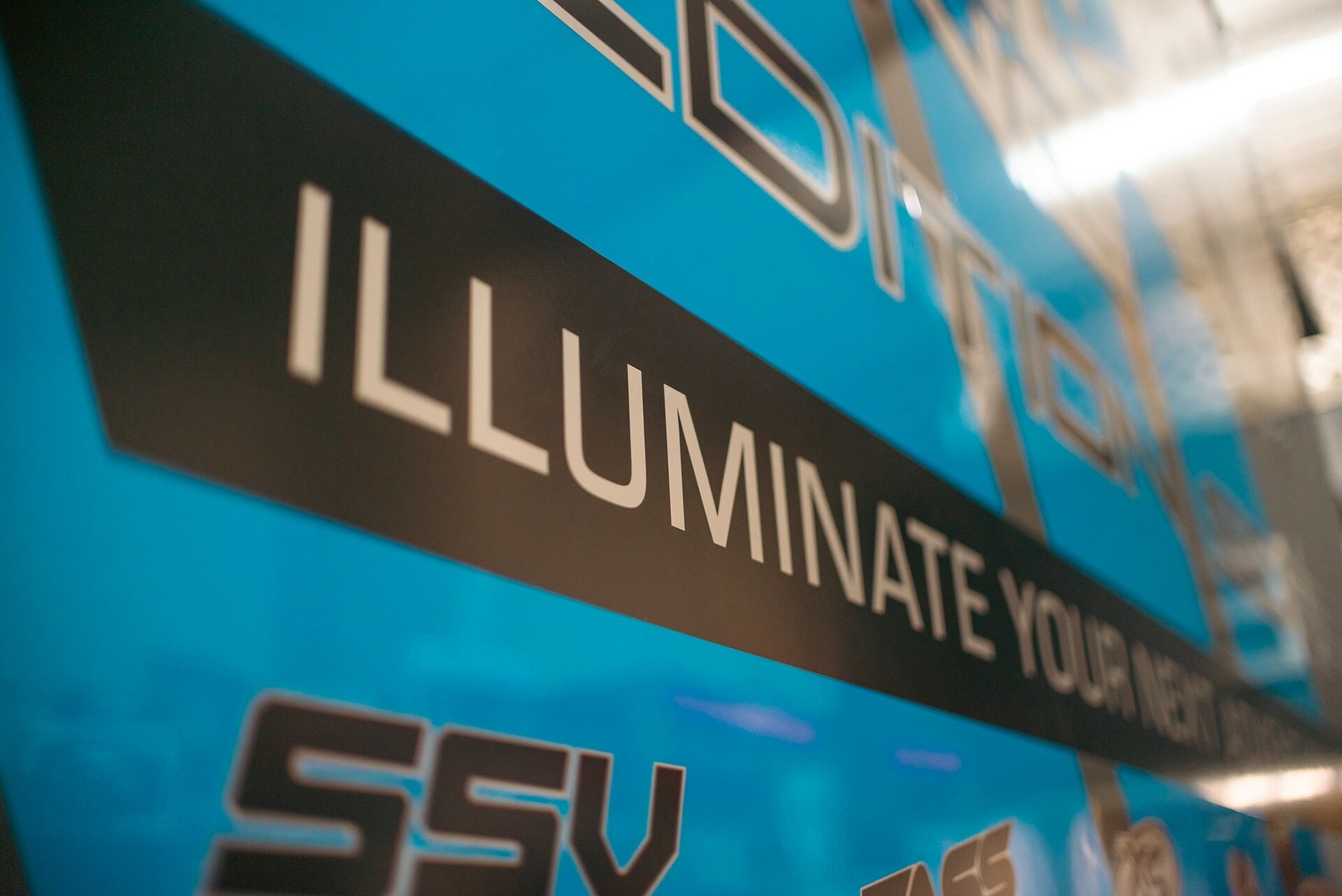 Oracle Lighting SEMA - 24