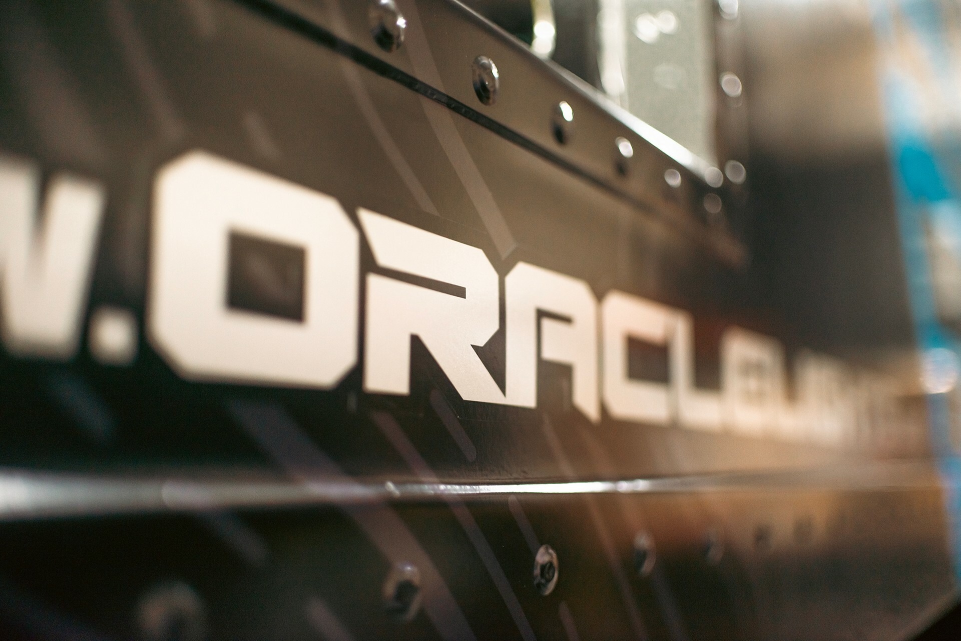 Oracle Lighting SEMA - 25