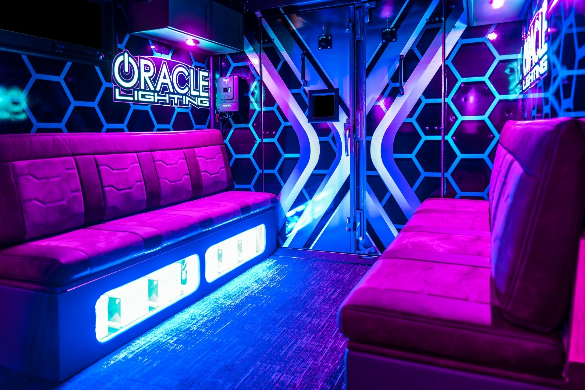 Oracle Lighting SEMA - 61
